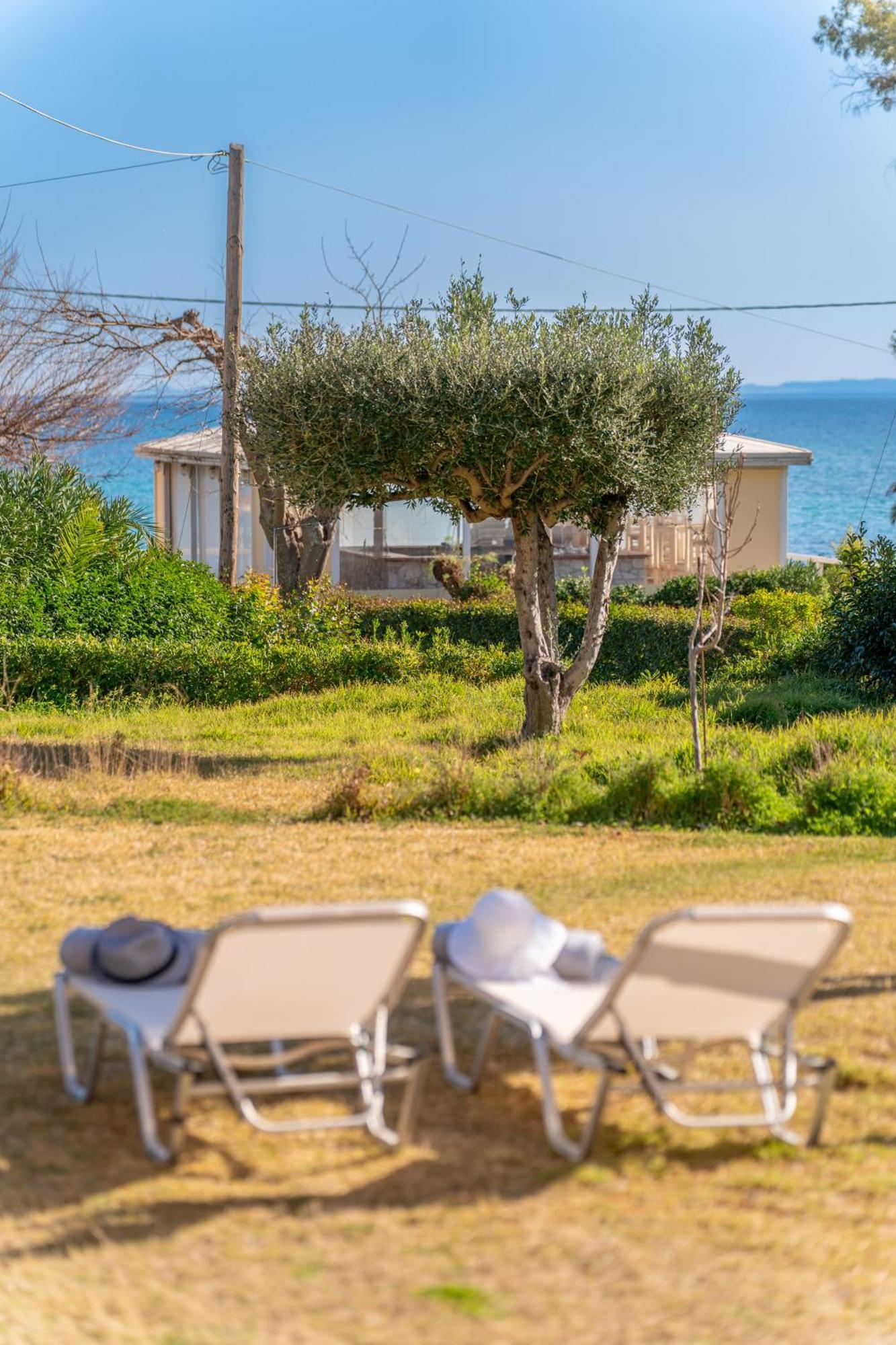 Southbank Seafront Apartments كاتيليوس المظهر الخارجي الصورة