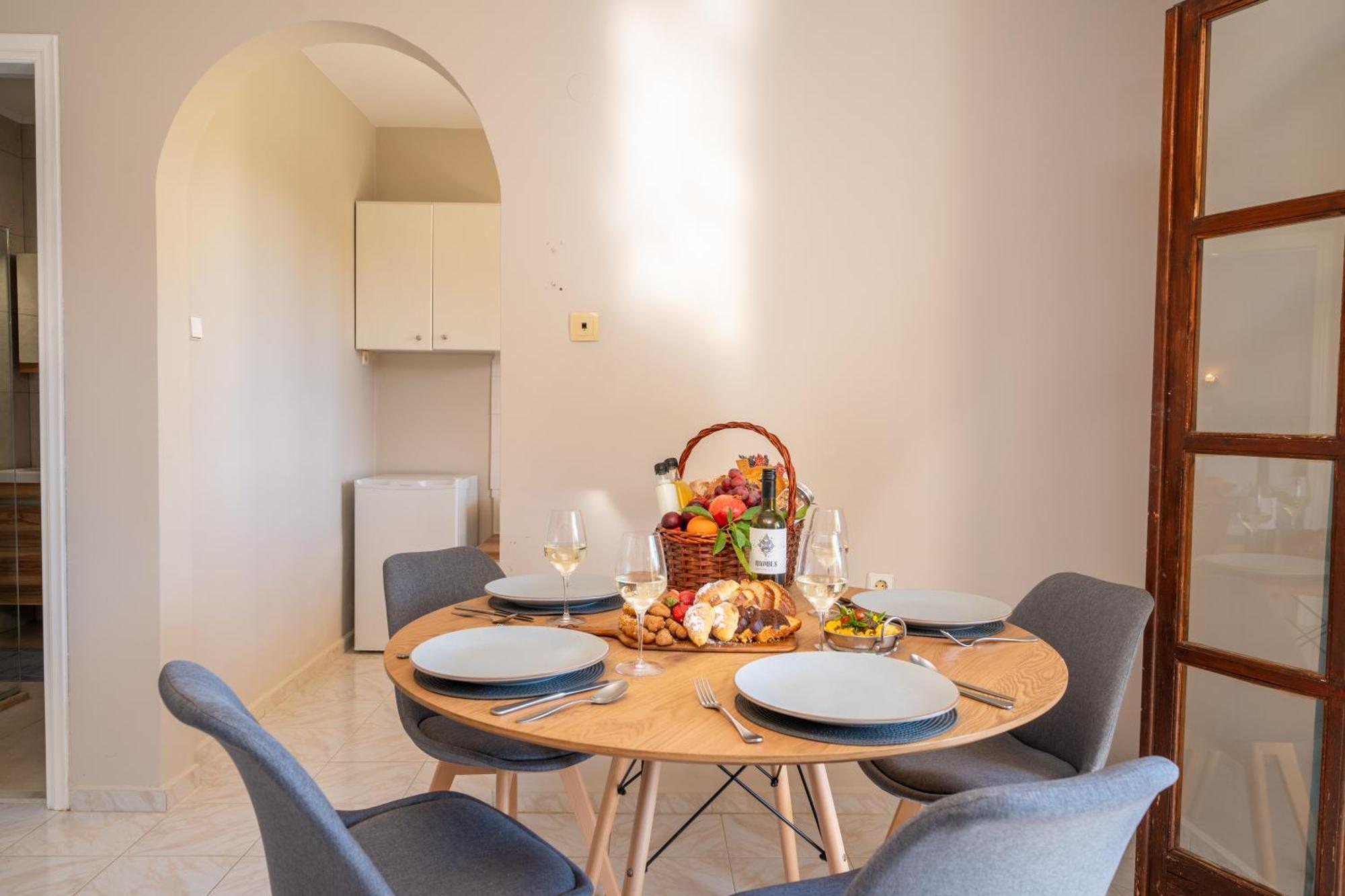 Southbank Seafront Apartments كاتيليوس المظهر الخارجي الصورة