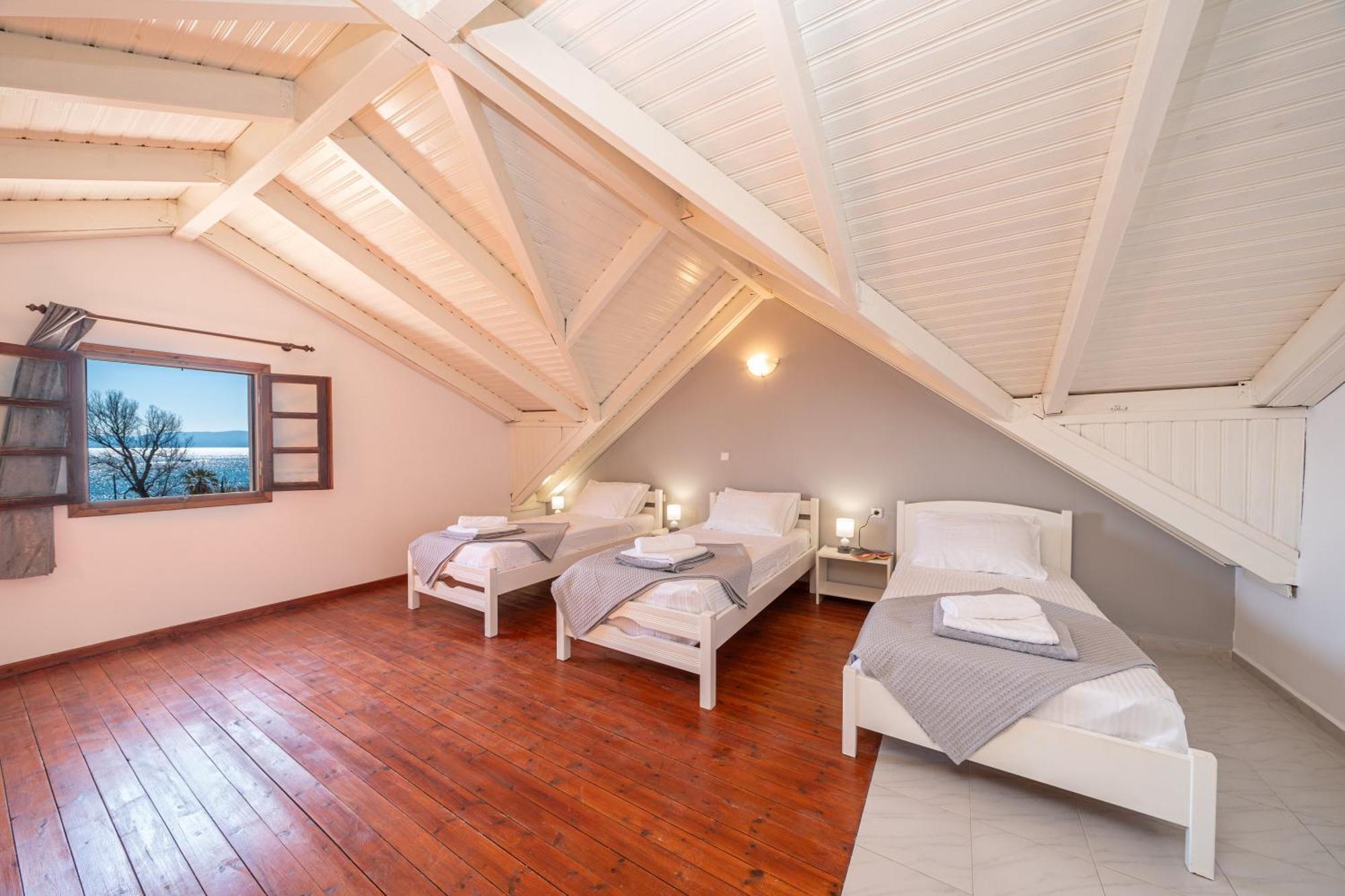 Southbank Seafront Apartments كاتيليوس المظهر الخارجي الصورة
