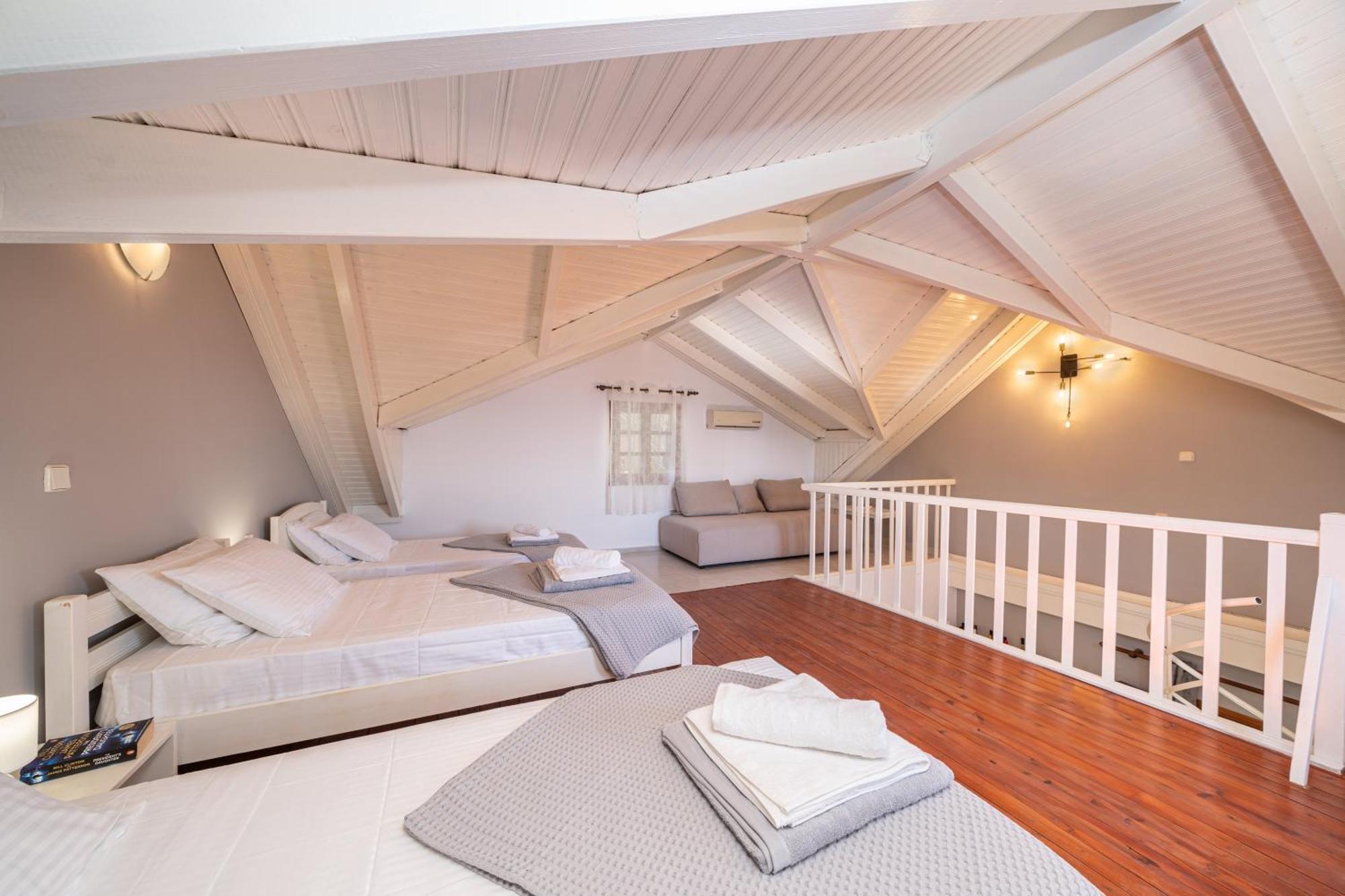 Southbank Seafront Apartments كاتيليوس المظهر الخارجي الصورة